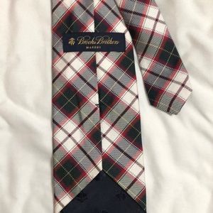 EUC Brooks Brothers tartan tie